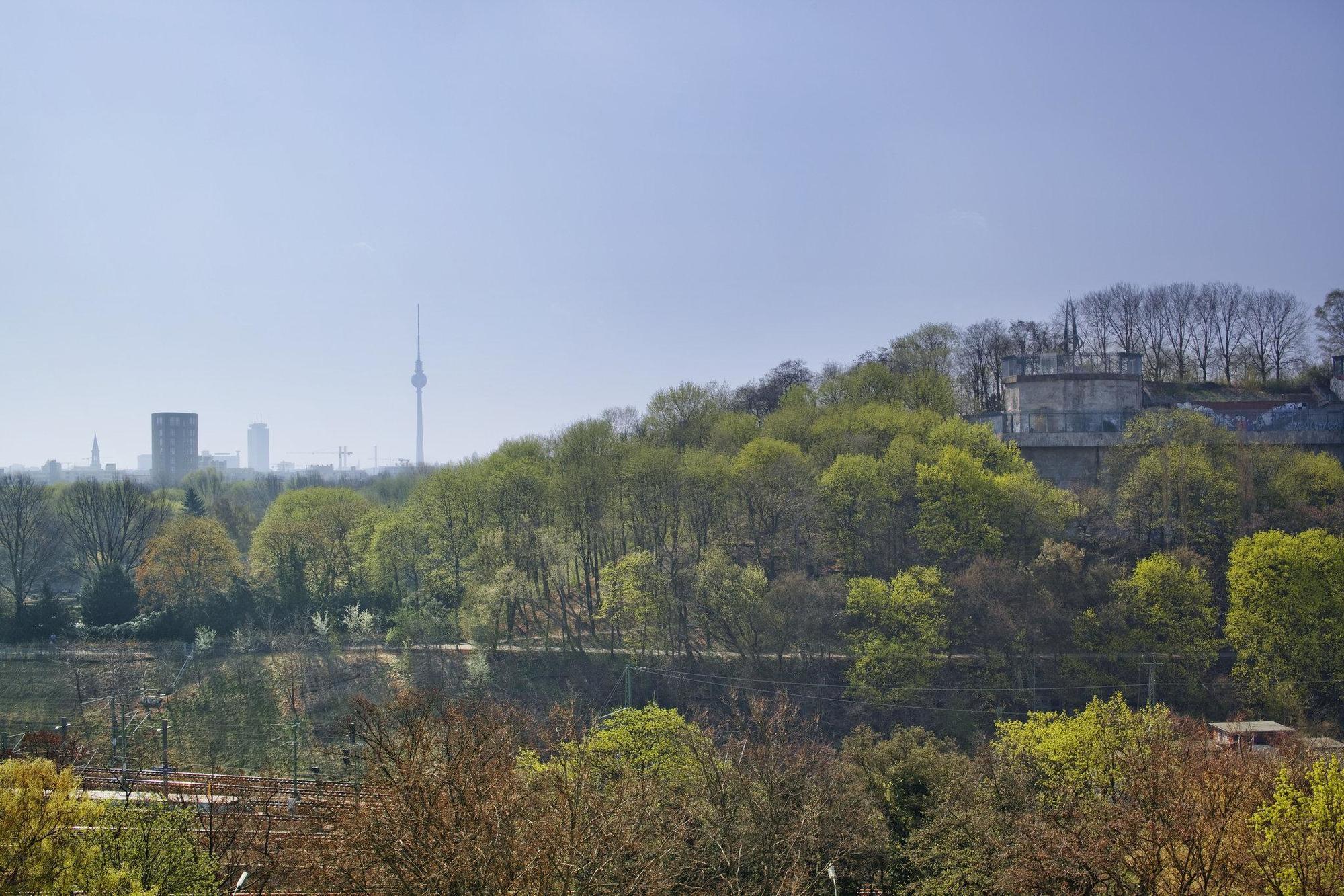 Moxy Humboldthain Park Hotel 4*