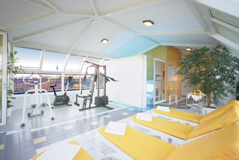 Moxy Humboldthain Park 4*